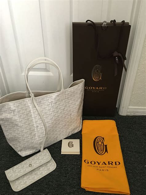 goyard italia|where can i buy goyard.